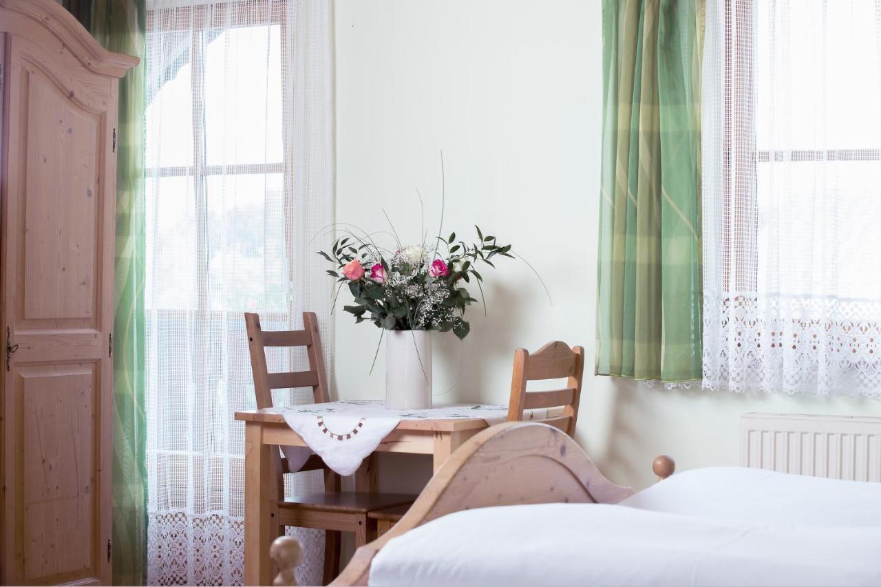 Landhof Lazarus Otel Mooskirchen Dış mekan fotoğraf